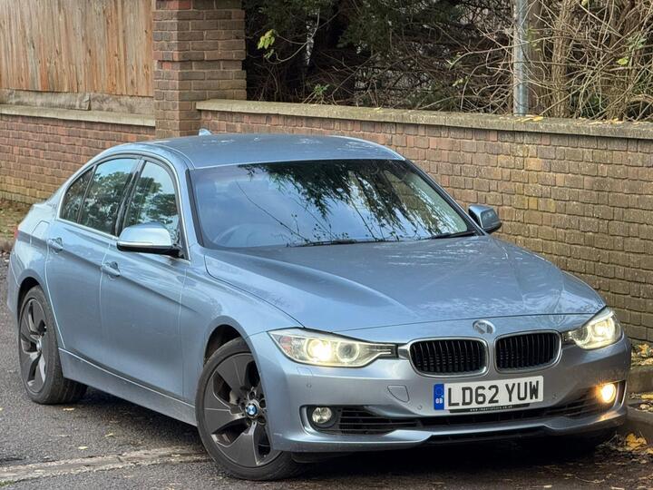 BMW 3 Series 3.0 335i ActiveHybrid 3 SE Auto Euro 5 (s/s) 4dr BMW 3 Series 3.0 335i ActiveHybrid 3 SE Auto Euro 5 (s/s) 4dr