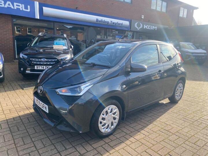 Toyota Aygo 1.0 VVT-i X-play Euro 6 5dr