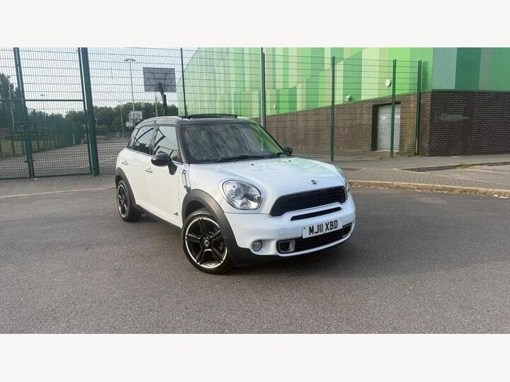 MINI Countryman 1.6 Cooper S Steptronic ALL4 Euro 5 5dr MINI Countryman 1.6 Cooper S Steptronic ALL4 Euro 5 5dr