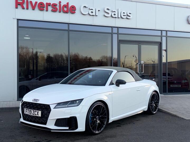 Audi TT 2.0 TFSI 40 Black Edition Roadster S Tronic Euro 6 (s/s) 2dr
