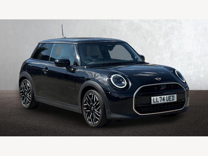 MINI COOPER 1.5C Exclusive Steptronic Euro 6 (s/s) 3dr
