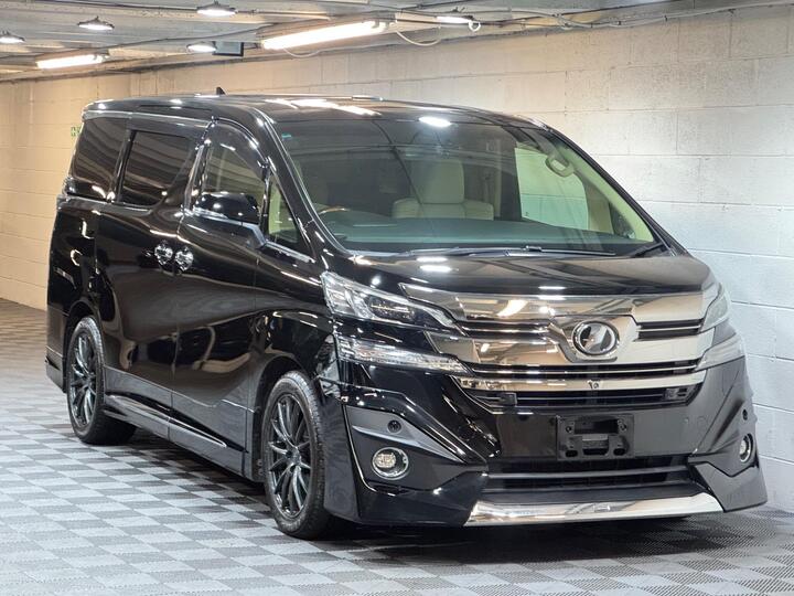 Toyota Vellfire 3.5 V6 VIP Royal Lounge [4 Seat] Auto