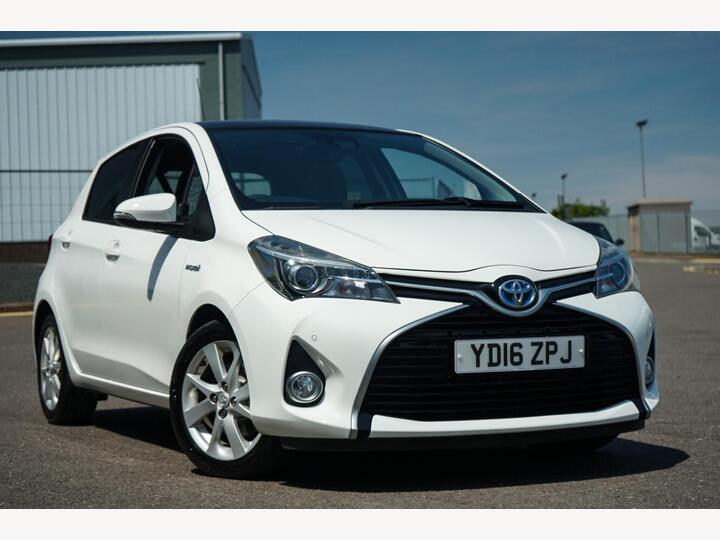 Toyota Yaris 1.5 VVT-h Excel E-CVT Euro 6 5dr (Safety Sense, 15in)