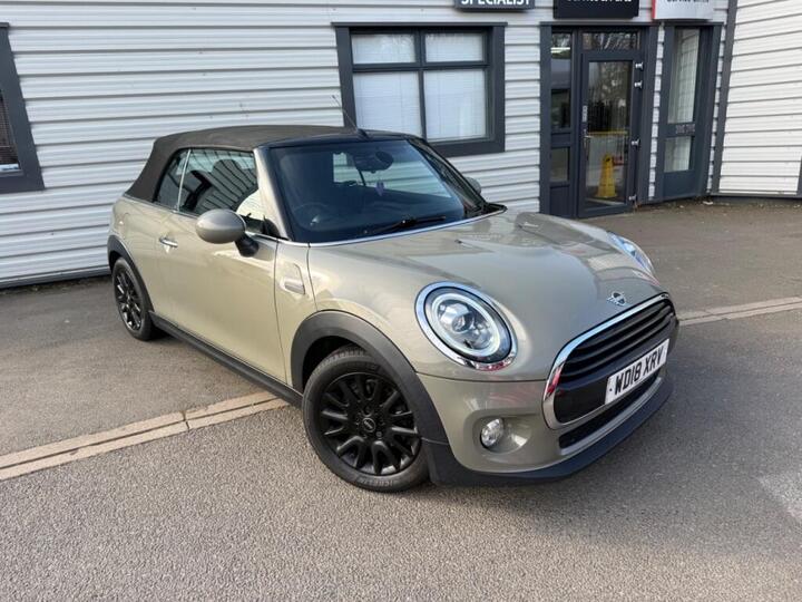 MINI Convertible 1.5 Cooper Euro 6 (s/s) 2dr