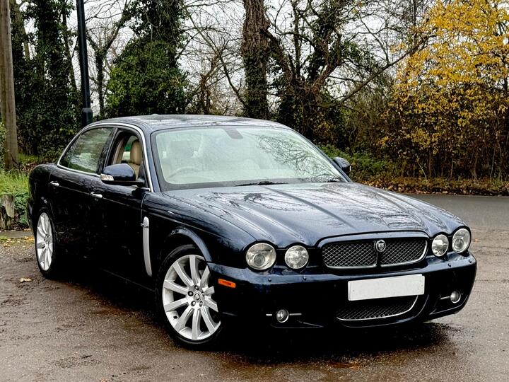 Jaguar XJ 2.7 TDVi Sovereign LWB Saloon 4dr