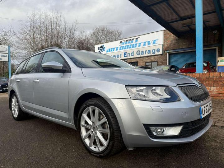 Skoda OCTAVIA 2.0 TDI Elegance Euro 5 (s/s) 5dr