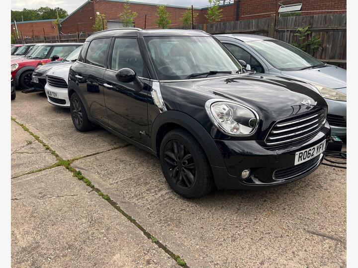 MINI Countryman 2.0 Cooper D Auto ALL4 Euro 5 5dr MINI Countryman 2.0 Cooper D Auto ALL4 Euro 5 5dr