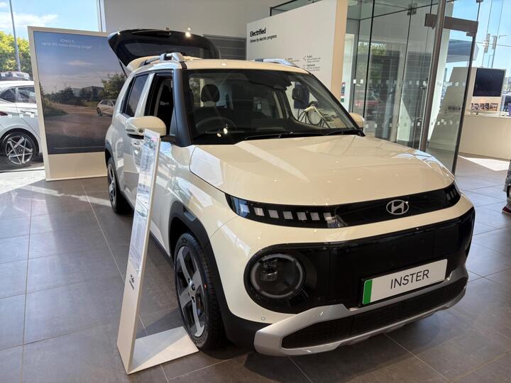 Hyundai Inster Long Range 49kWh 02 Auto 5dr