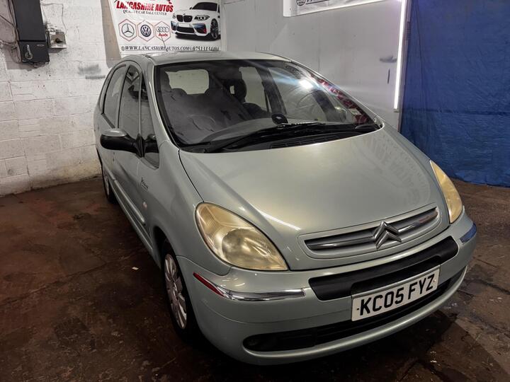 Citroen Xsara Picasso 2.0i 16V Exclusive 5dr