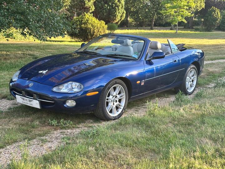 Jaguar XK8 4.0 2dr
