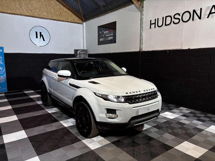 Land Rover Range Rover Evoque 2.2 SD4 Pure Tech Auto 4WD Euro 5 (s/s) 3dr Land Rover Range Rover Evoque 2.2 SD4 Pure Tech Auto 4WD Euro 5 (s/s) 3dr