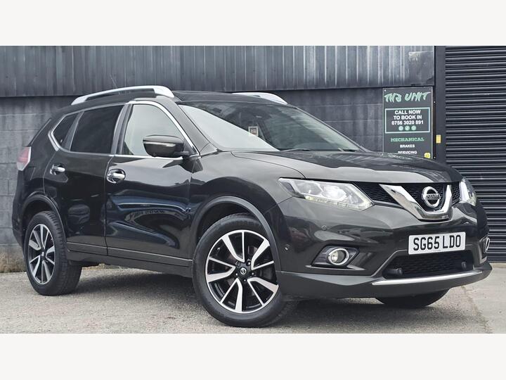 Nissan X-Trail 1.6 DCi Tekna Euro 6 (s/s) 5dr Nissan X-Trail 1.6 DCi Tekna Euro 6 (s/s) 5dr