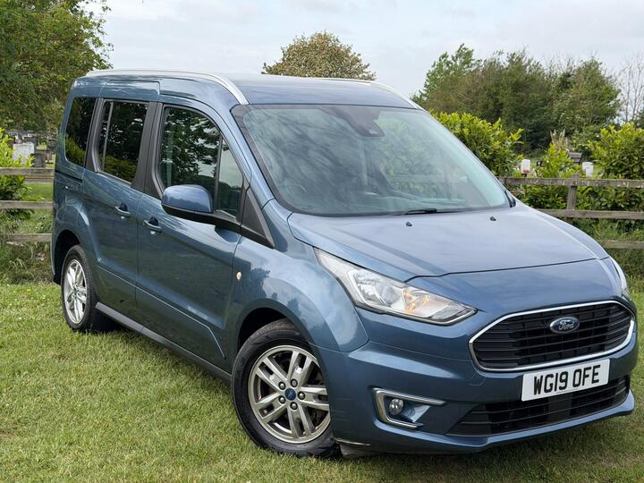 Ford Tourneo Connect 1.5 EcoBlue Titanium Auto Euro 6 (s/s) 5dr Ford Tourneo Connect 1.5 EcoBlue Titanium Auto Euro 6 (s/s) 5dr