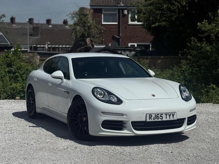 Porsche Panamera 3.0D V6 TiptronicS Euro 5 (s/s) 5dr Porsche Panamera 3.0D V6 TiptronicS Euro 5 (s/s) 5dr