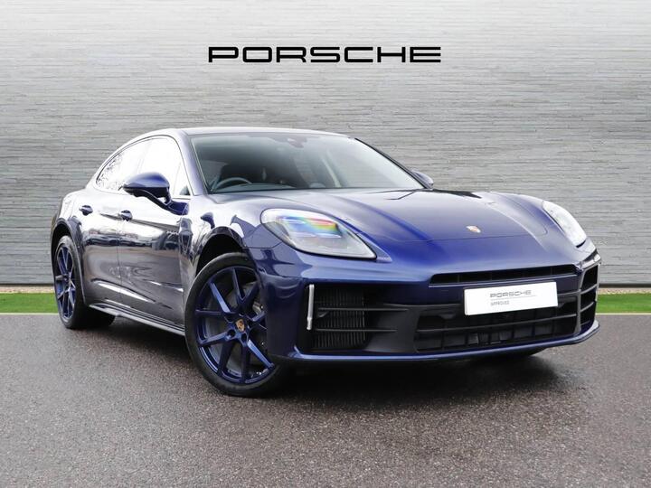 Porsche Panamera 4 PDK Porsche Panamera 4 PDK