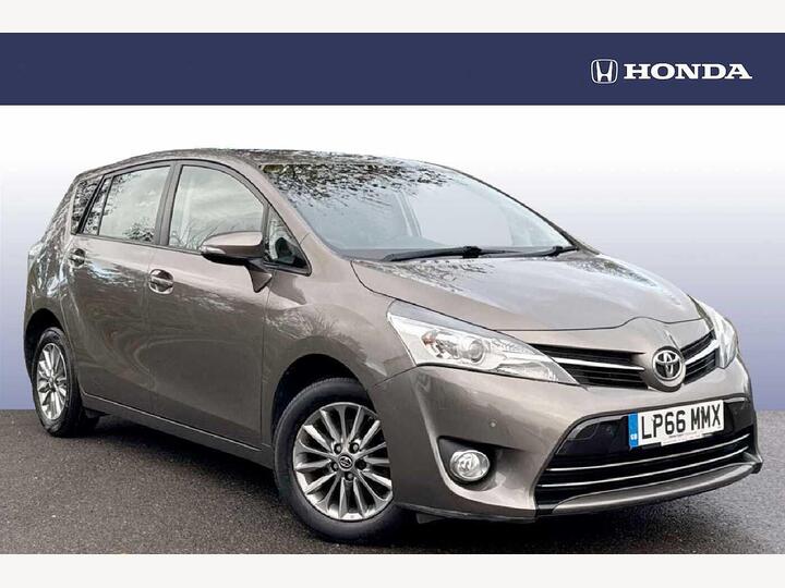 Toyota Verso 1.8 V-Matic Icon Multidrive S Euro 6 5dr (7 Seat) Toyota Verso 1.8 V-Matic Icon Multidrive S Euro 6 5dr (7 Seat)