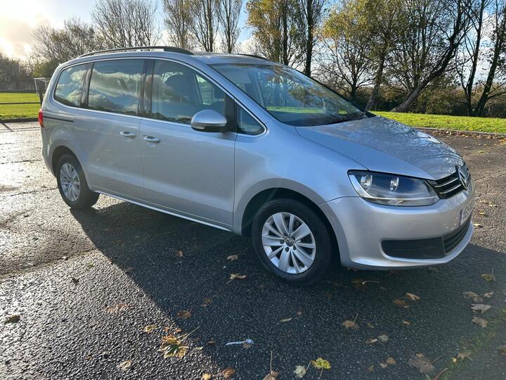 Volkswagen Sharan 2.0 TDI DPF SE 5dr Volkswagen Sharan 2.0 TDI DPF SE 5dr