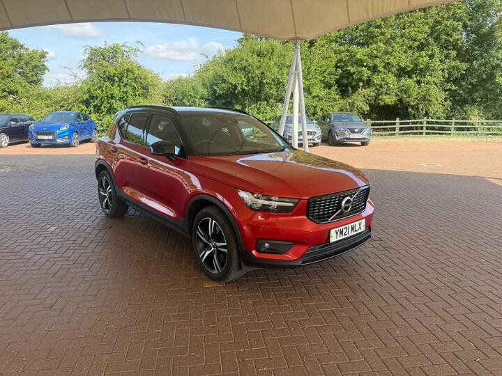 Volvo XC40 1.5h T4 Recharge 10.7kWh R-Design Auto Euro 6 (s/s) 5dr