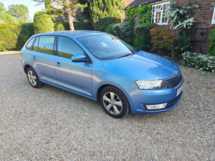 Skoda Rapid Spaceback 1.4 TSI SE DSG Euro 5 5dr Skoda Rapid Spaceback 1.4 TSI SE DSG Euro 5 5dr