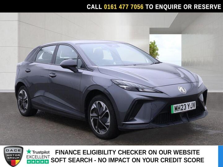 MG MG4 64kWh SE Long Range Auto 5dr