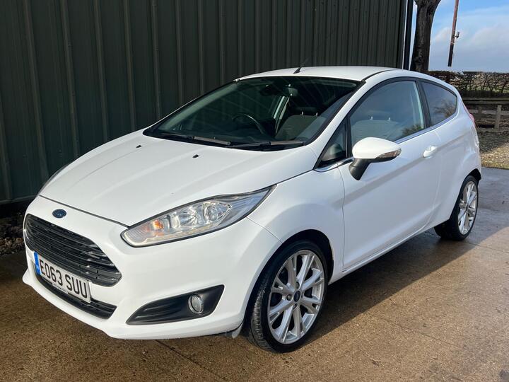 Ford Fiesta 1.0T EcoBoost Titanium Euro 5 (s/s) 3dr
