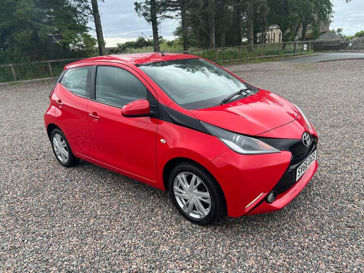 Toyota AYGO 1.0 VVT-i X-pression Euro 6 5dr