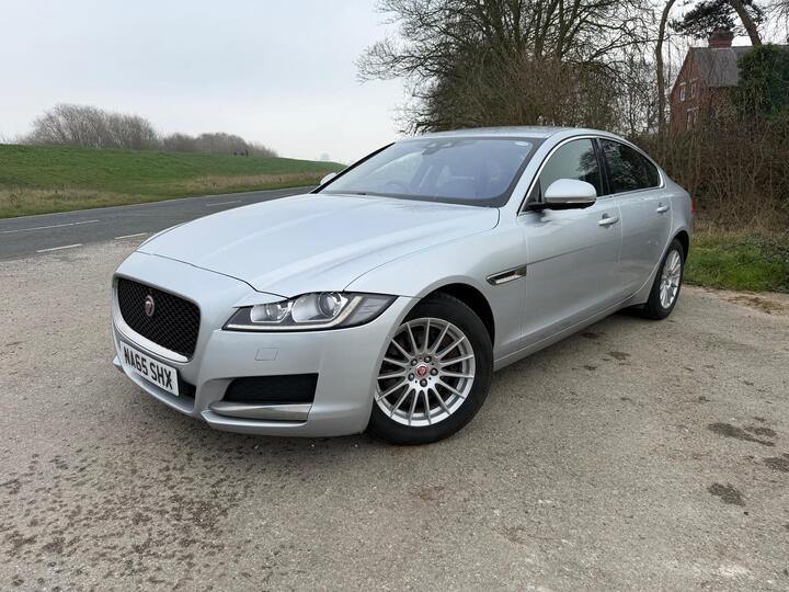 Jaguar XF 2.0d Prestige Euro 6 (s/s) 4dr
