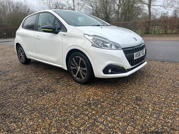 Peugeot 208 1.2 PureTech XS Lime Euro 6 5dr