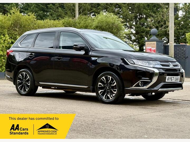 Mitsubishi Outlander 2.0h 12kWh 4h CVT 4WD Euro 6 (s/s) 5dr Mitsubishi Outlander 2.0h 12kWh 4h CVT 4WD Euro 6 (s/s) 5dr