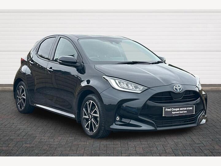 Toyota YARIS 1.5 VVT-h Design E-CVT Euro 6 (s/s) 5dr