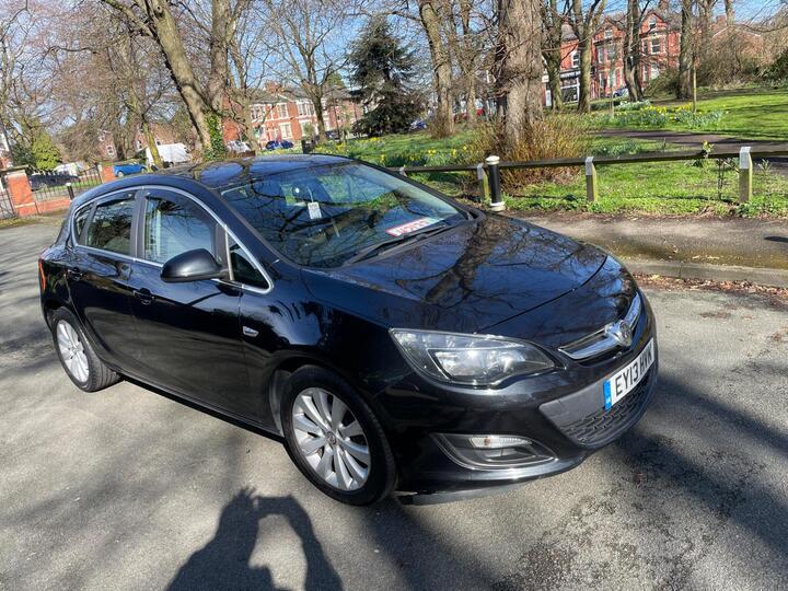 Vauxhall Astra 1.7 CDTi EcoFLEX Tech Line Euro 5 (s/s) 5dr