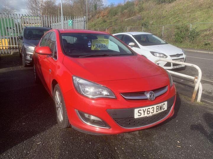 Vauxhall ASTRA 2.0 CDTi EcoFLEX Elite Euro 5 (s/s) 5dr Vauxhall ASTRA 2.0 CDTi EcoFLEX Elite Euro 5 (s/s) 5dr