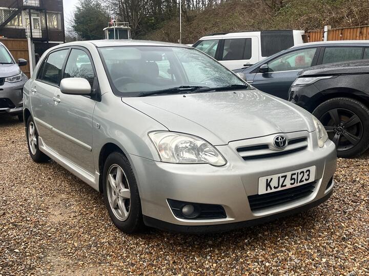 Toyota Corolla 2.0 D-4D Colour Collection 5dr Toyota Corolla 2.0 D-4D Colour Collection 5dr