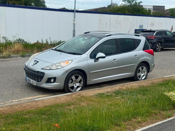 Peugeot 207 SW 1.6 HDi Allure Euro 5 5dr Peugeot 207 SW 1.6 HDi Allure Euro 5 5dr
