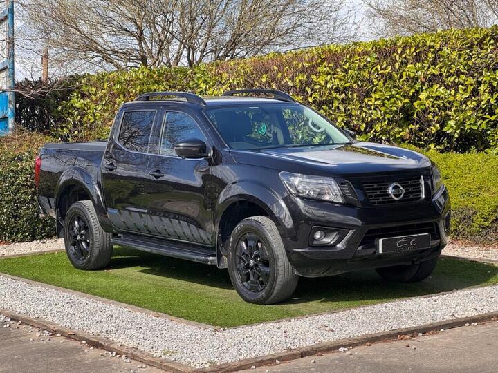 Nissan NAVARA 2.3 DCi N-Guard Auto 4WD Euro 6 4dr