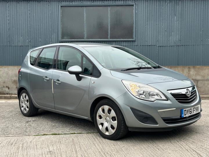 Vauxhall Meriva 1.3 CDTi 16V Exclusiv Euro 5 5dr Vauxhall Meriva 1.3 CDTi 16V Exclusiv Euro 5 5dr