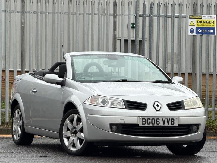 Renault Megane 2.0 VVT Dynamique 2dr