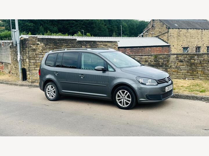 Volkswagen Touran 1.6 TDI BlueMotion Tech SE DSG Euro 5 (s/s) 5dr