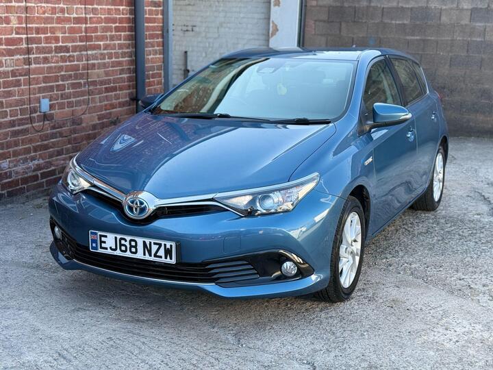 Toyota Auris 1.8 VVT-h Icon Tech CVT Euro 6 (s/s) 5dr