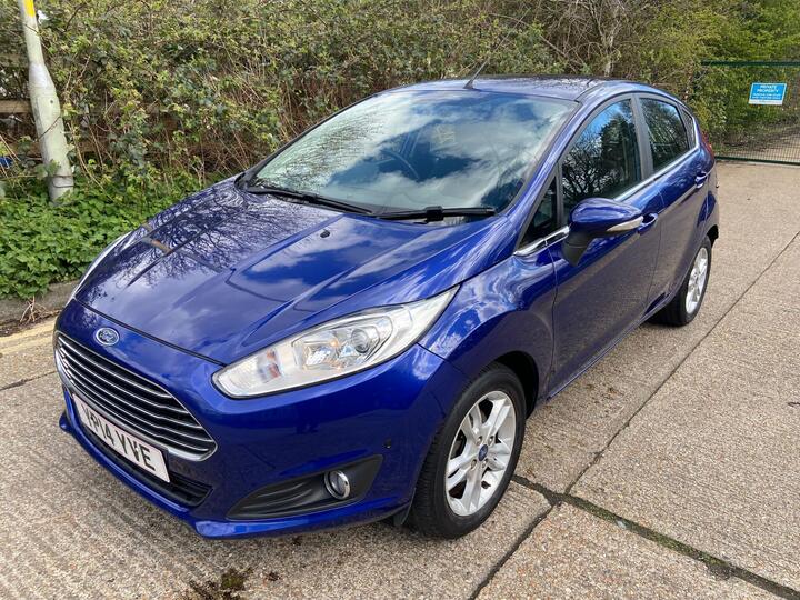 Ford Fiesta 1.0T EcoBoost Zetec Euro 5 (s/s) 5dr