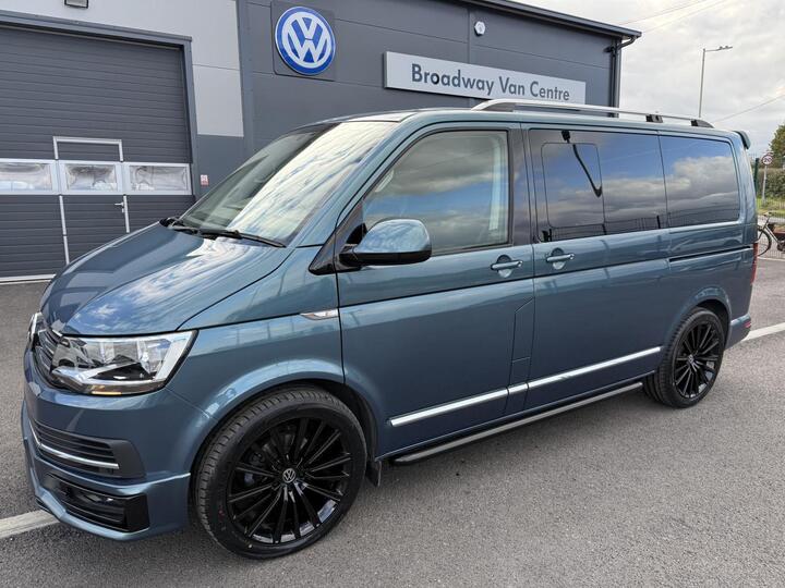 Volkswagen Caravelle 2.0 TDI BlueMotion Tech Executive DSG Euro 6 (s/s) 5dr