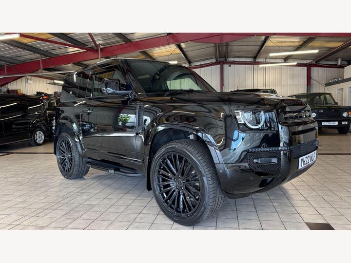 Land Rover Defender 90 3.0 D250 MHEV X-Dynamic SE Auto 4WD Euro 6 (s/s) 3dr