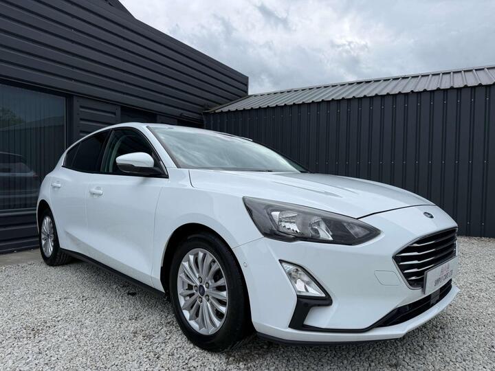 Ford Focus 1.0T EcoBoost Titanium Euro 6 (s/s) 5dr