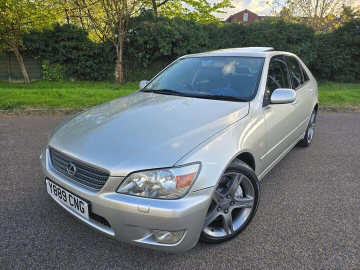 Lexus IS 2.0 200 SE 4dr