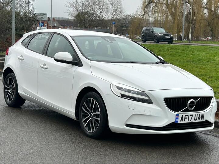 Volvo V40 2.0 D2 Momentum Nav Plus Euro 6 (s/s) 5dr