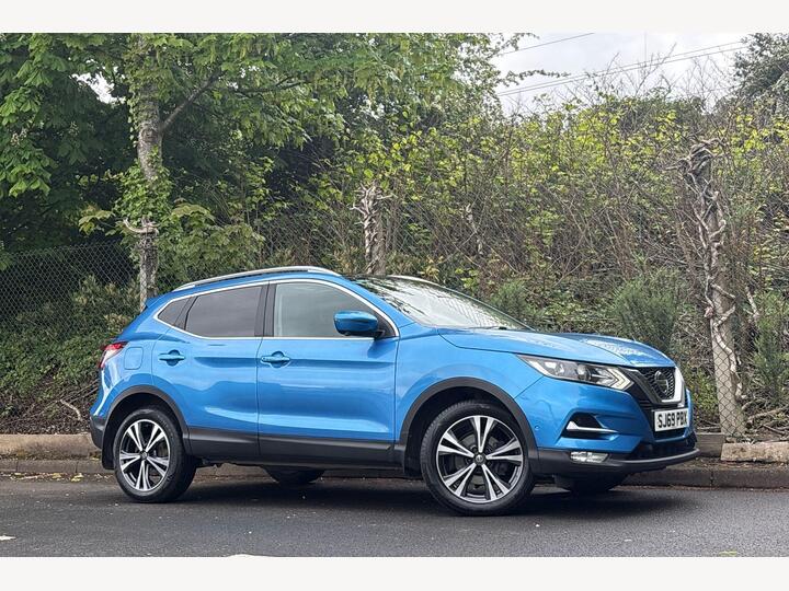Nissan Qashqai 1.3 DIG-T N-Connecta Euro 6 (s/s) 5dr