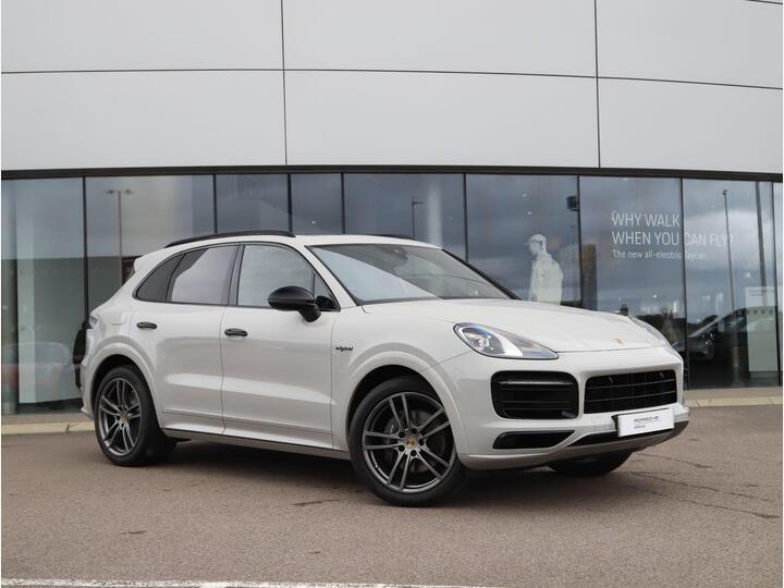 Porsche Cayenne 3.0 V6 E-Hybrid 17.9kWh Platinum Edition TiptronicS 4WD Euro 6 (s/s) 5dr (3.6kW Charger)