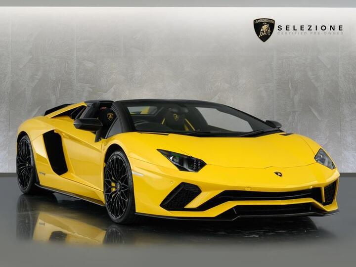 Lamborghini AVENTADOR 6.5 V12 LP 740-4 S Roadster ISR 4WD Euro 6 2dr Lamborghini AVENTADOR 6.5 V12 LP 740-4 S Roadster ISR 4WD Euro 6 2dr