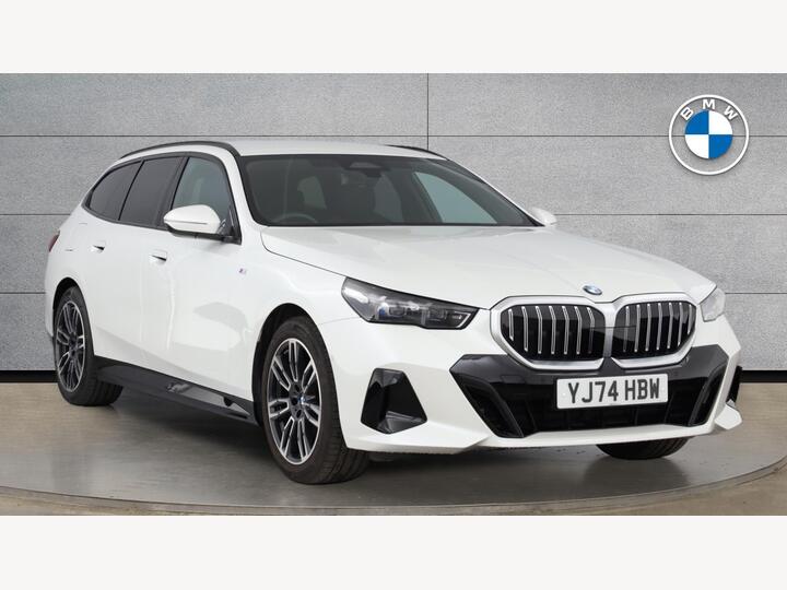 BMW 5 Series 2.0 520i MHT M Sport Touring Steptronic Euro 6 (s/s) 5dr BMW 5 Series 2.0 520i MHT M Sport Touring Steptronic Euro 6 (s/s) 5dr