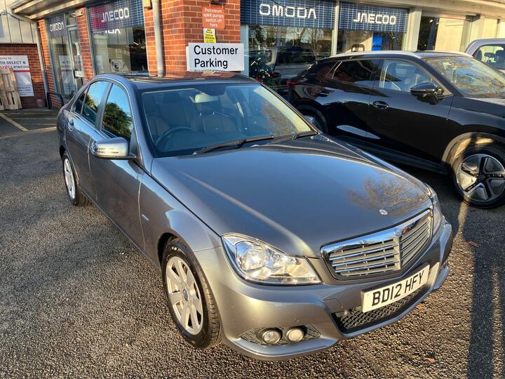 Mercedes-Benz C Class 2.1 C220 CDI BlueEfficiency SE G-Tronic+ Euro 5 (s/s) 4dr